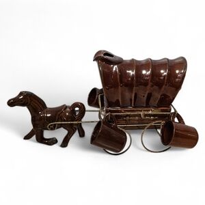 Vintage RARE Betsons Stagecoach Decanter With 4 Shot Glass Mugs